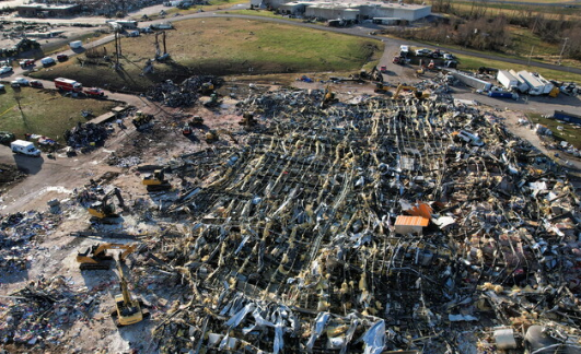 ولاية كينتاكي: مصرع ثمانية عمال في معمل للشموع في مايفيلد